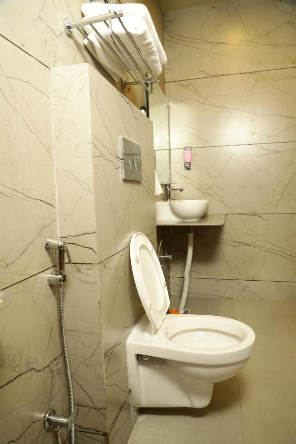 Dee Ess Residency Bed & Breakfast Shimla Ngoại thất bức ảnh